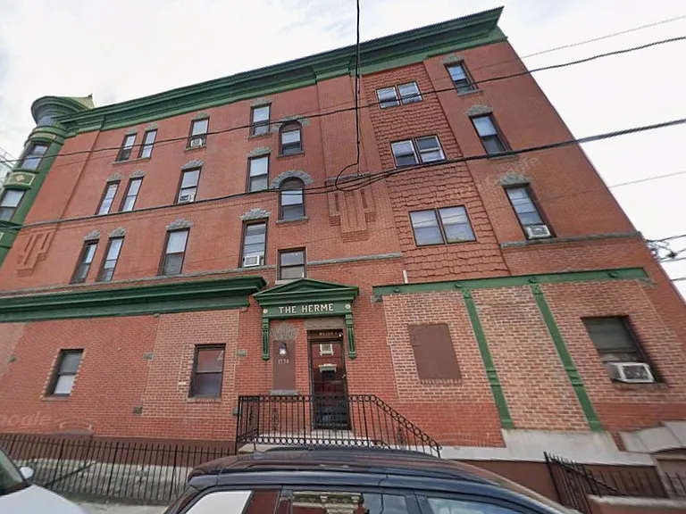 1734 Willow Ave #3B — Photo 9