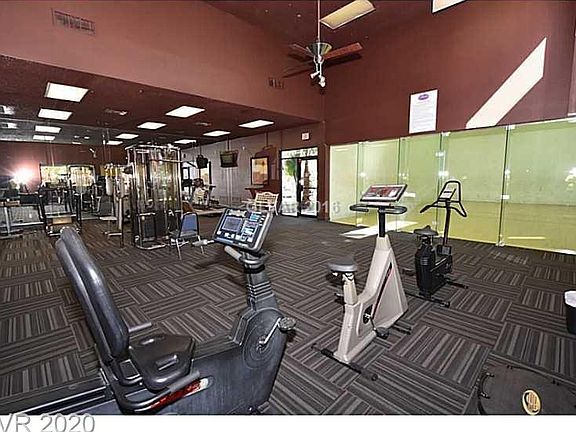 3rd image of 5118 S Jones Blvd Unit 204