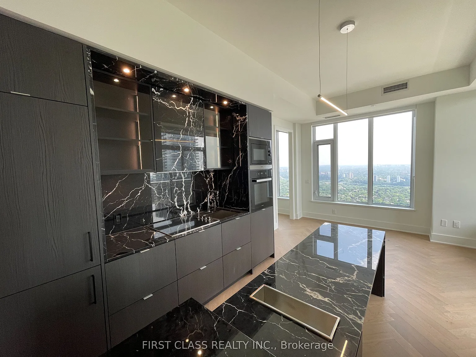 2 bed, $4,800 — Photo 4