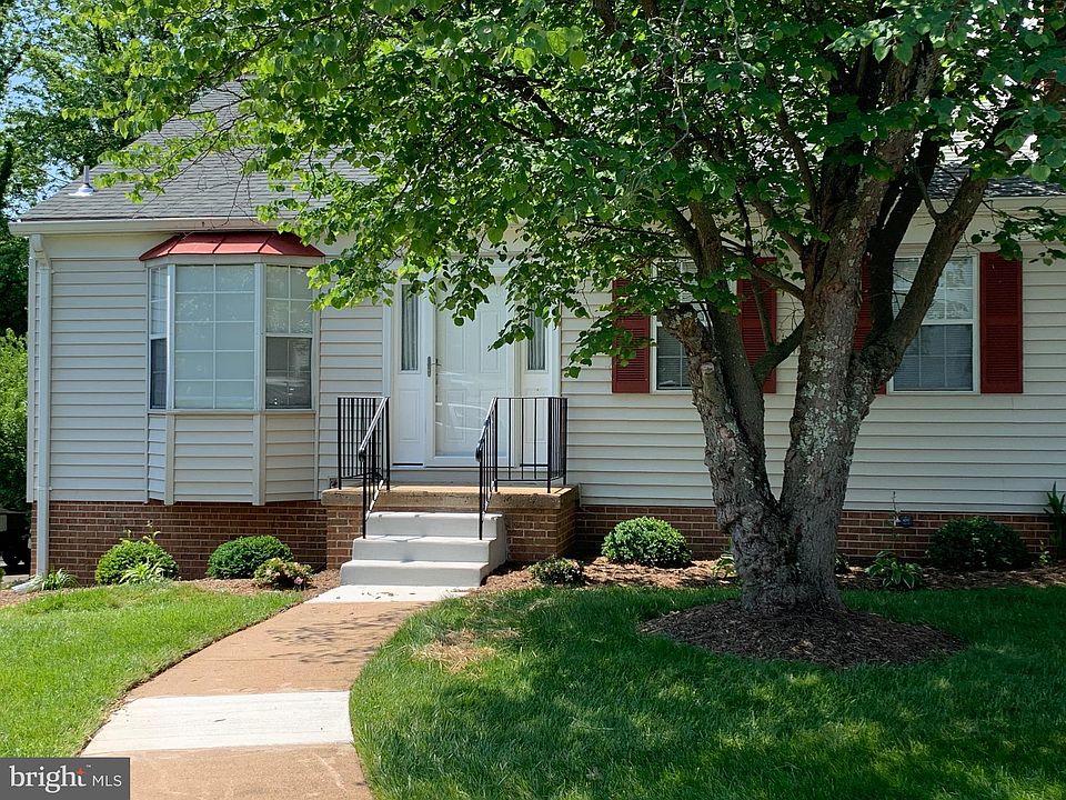 1st image of 234 Fairfield Dr