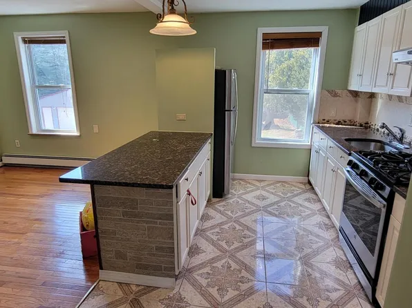 227 Main St, Metuchen, NJ 08840