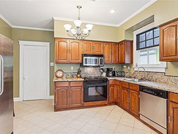 5th image of 5604 Annunciation St