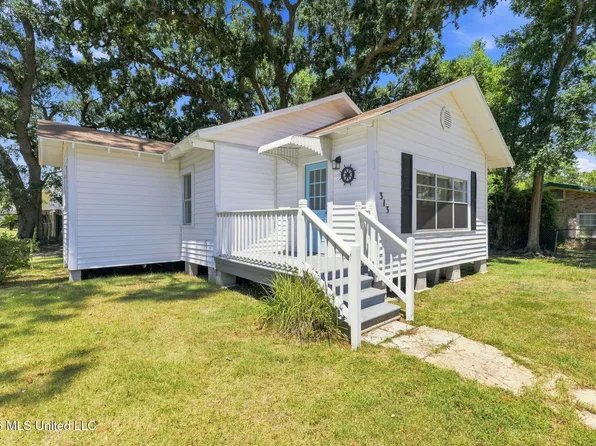 313 Church Ave, Long Beach, MS 39560