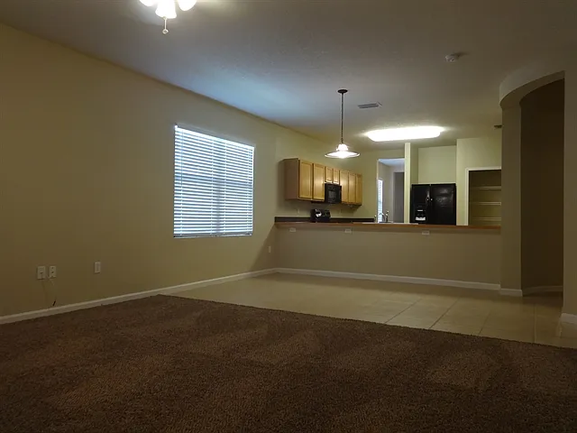 560 Loxley Ct — Photo 12