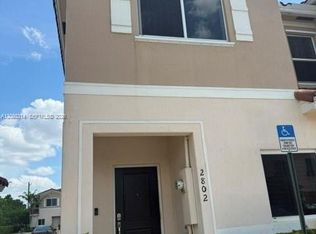 2802 NW 181st St, Miami Gardens, FL 33056