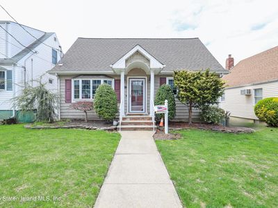 192 Gansevoort Blvd, Staten Island, NY, 10314