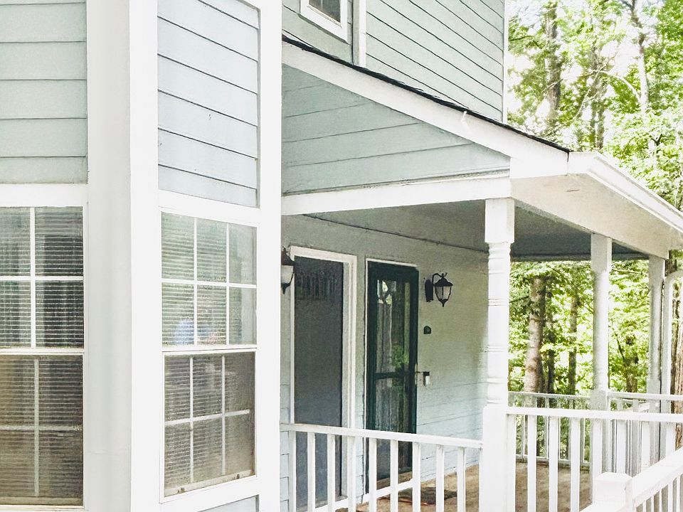 3960 Riverlook Unit 209