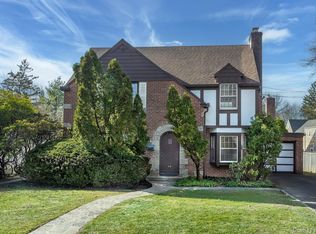 48 Fenwick Rd, Hastings On Hudson, NY 10706