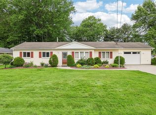 96 Concord Rd, Hermitage, PA 16148