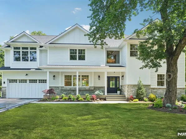 107 Rutland Rd, Glen Rock, NJ 07452