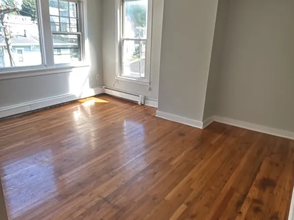 61 Otis St #2, Norwich, CT 06360