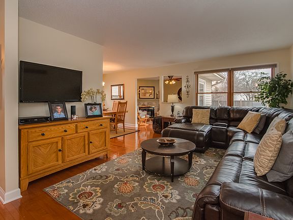 2nd image of 13709 W Cedarbend Dr