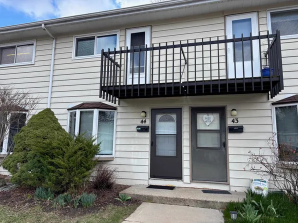 44 N Lakewood Gardens Ln, Madison, WI 53704