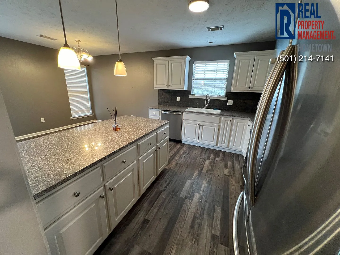 Beautiful 3-Bed 2-Bath Home in Conway! — Photo 4