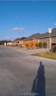 5th image of 3813 Blackhawk