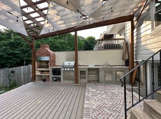 4110 Terrace St, Philadelphia, PA 19128
