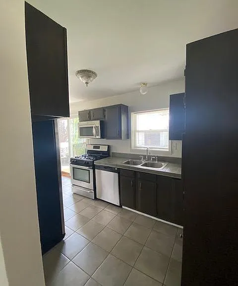 1789 Bacon Ave — Photo 8