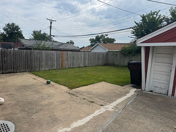 4th image of 8027 S Knox Ave