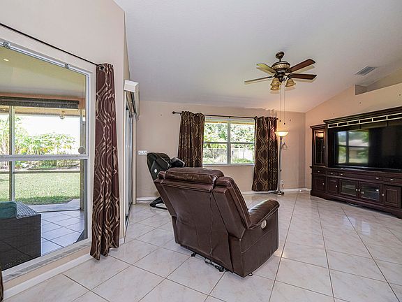 5th image of 3566 SW Voyager Street
