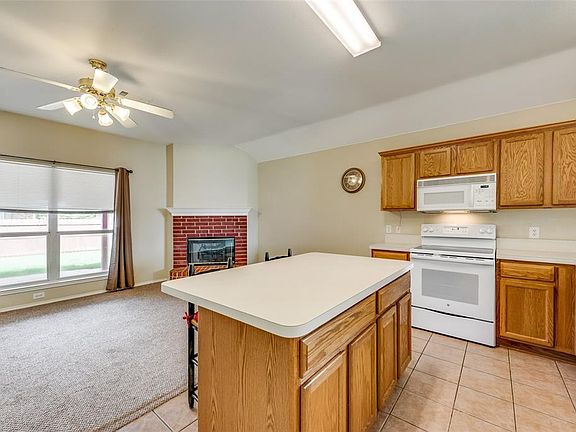 5th image of 203 Nottingham Dr