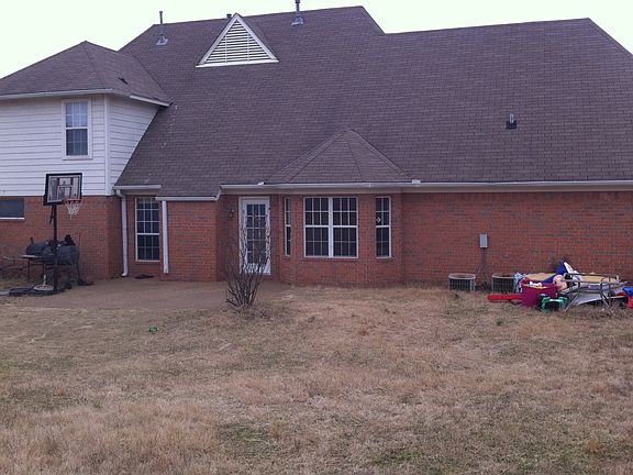 2nd image of 4949 Harvest Park Dr