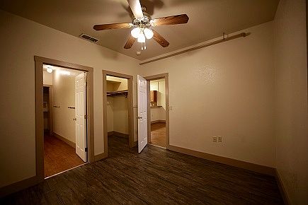 4th image of 425 Schatzel St APT O
