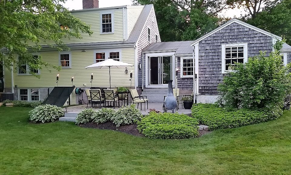 2nd image of 598 Main St
