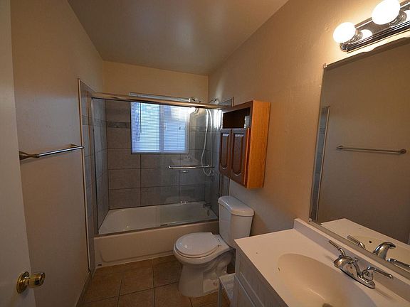 5th image of 131 W Hamilton Ave #131