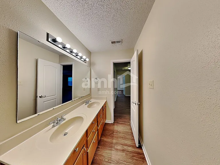 5631 Hammermill Dr — Photo 20