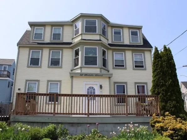 12 Middle St APT 4, Gloucester, MA 01930