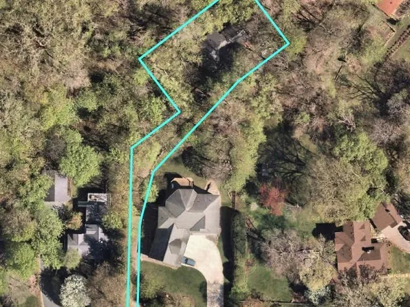 20450 Linwood Rd, Excelsior, MN 55331