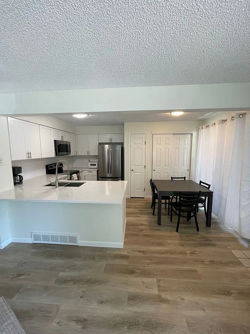 Updated 2BD/2BA Condo in Desirable Gunbarrel Location - Available September 16th — Photo 4