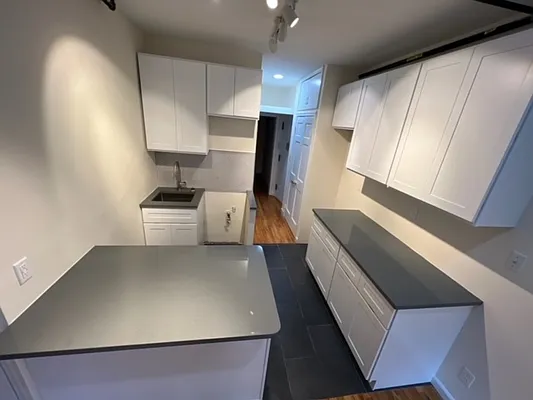Rented by Chartwell Manhattan Realty | media 5