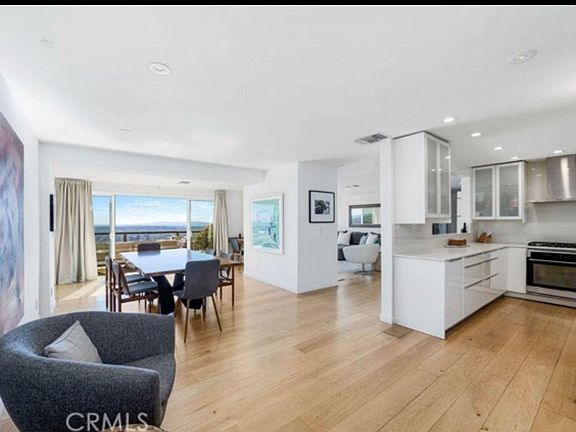 5th image of 8494 Cole Crest Dr