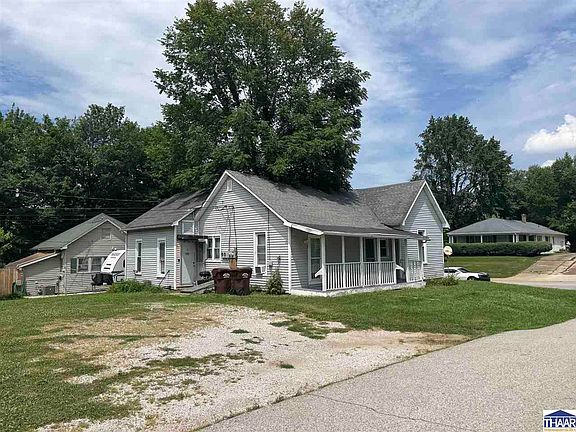 3rd image of 421 S Forest Ave