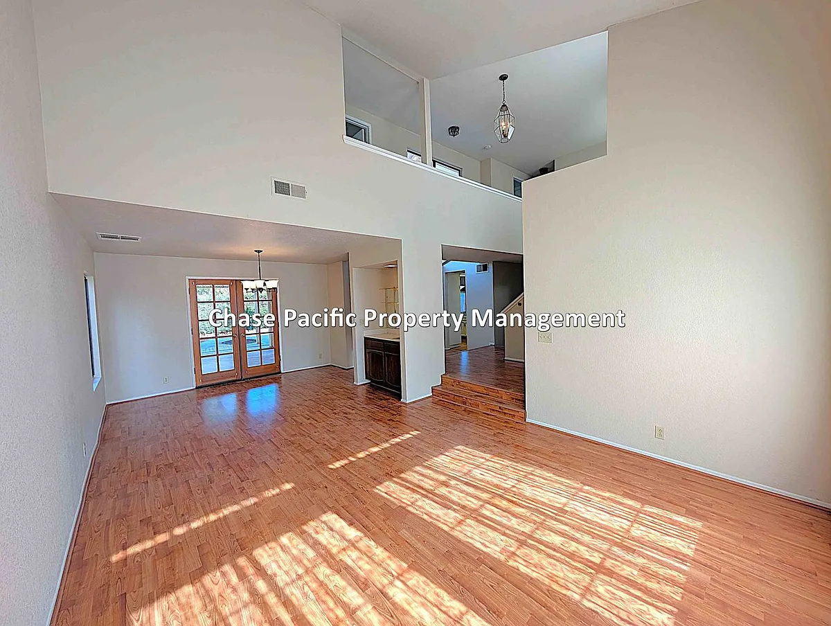 Building Photo - 17774 Azucar Way