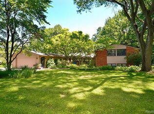 770 Foxhall Rd, Bloomfield Hills, MI 48304