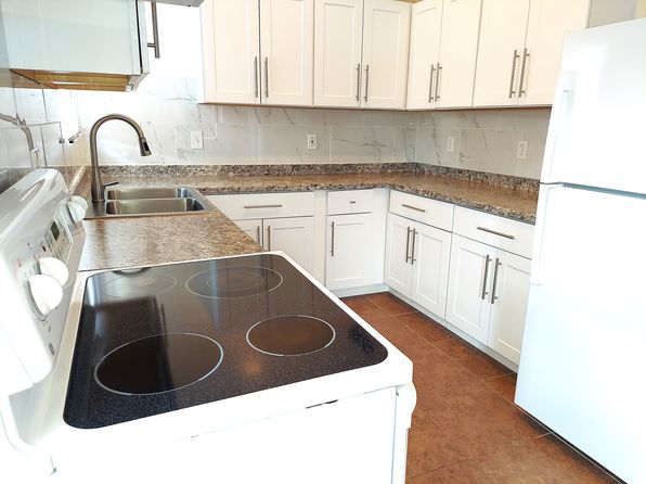 2727 N Flanwill Blvd