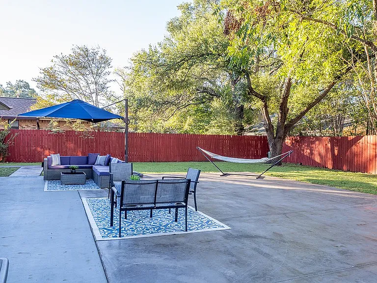 11618 Sherwood Frst — Photo 36