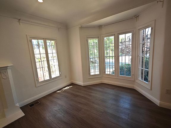 4th image of 1046 S Cloverdale Ave #1046