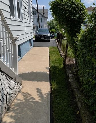 3rd image of 1 Guenther Pl