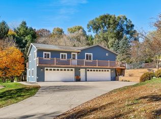 N4637 Old Hickory Dr, Onalaska, WI 54650