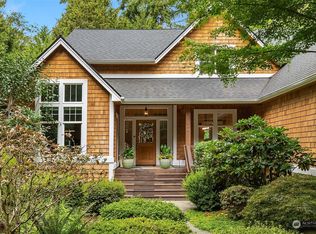 5364 Cala Woods Ln NE, Bainbridge Island, WA 98110