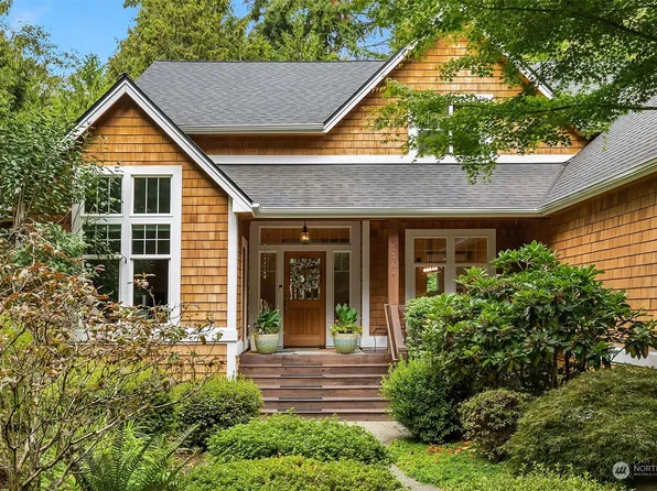 5364 Cala Woods Lane NE, Bainbridge Island, WA 98110