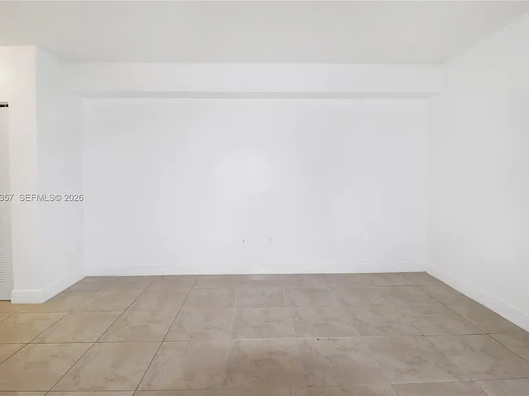 5085 NW 7th St #601 — Photo 12