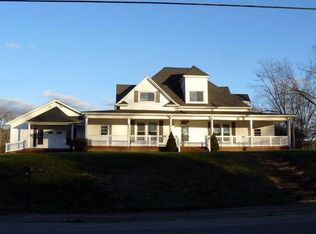 523 College St, Madisonville, TN 37354