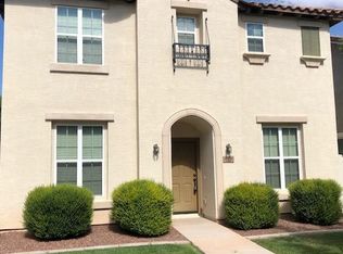 826 S Henry Ln, Gilbert, AZ 85296