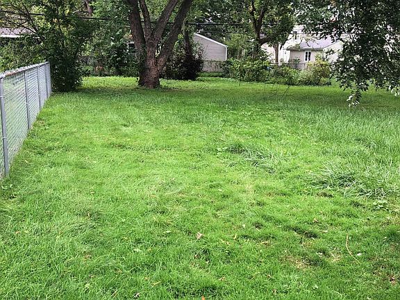 2nd image of 1839 Buckingham Ave