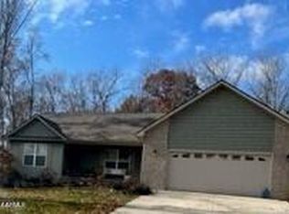 1012 Gray Eagle Dr, Crossville, TN 38572