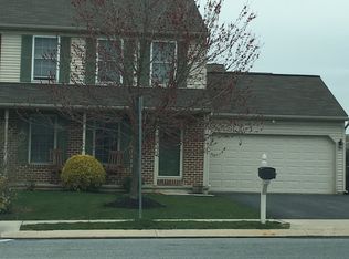 5057 Field View Dr, Mount Joy, PA 17552